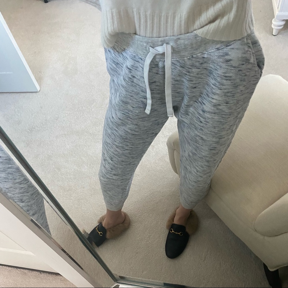 J.Crew “vintage fleece” gray heathered cropped sweats. Size XXS